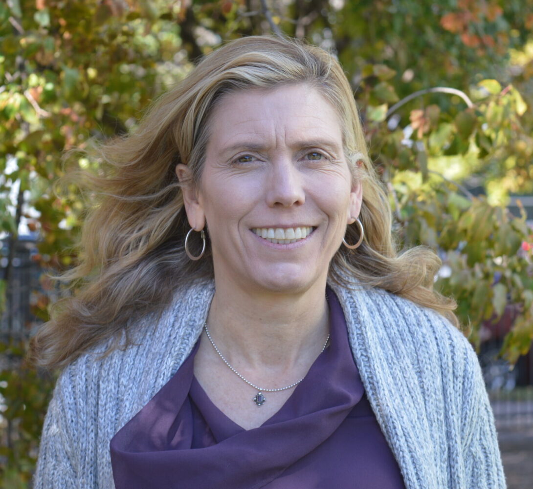 Portrait Photo of Catherine Francis